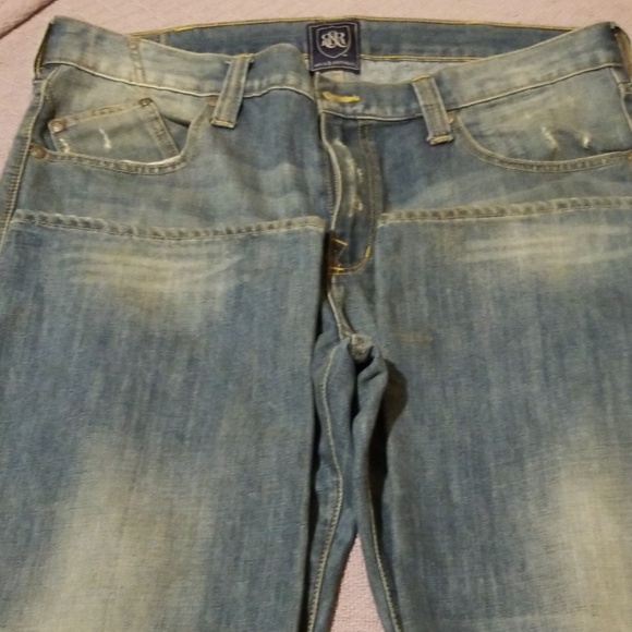 Jeans - Picture 1 of 2